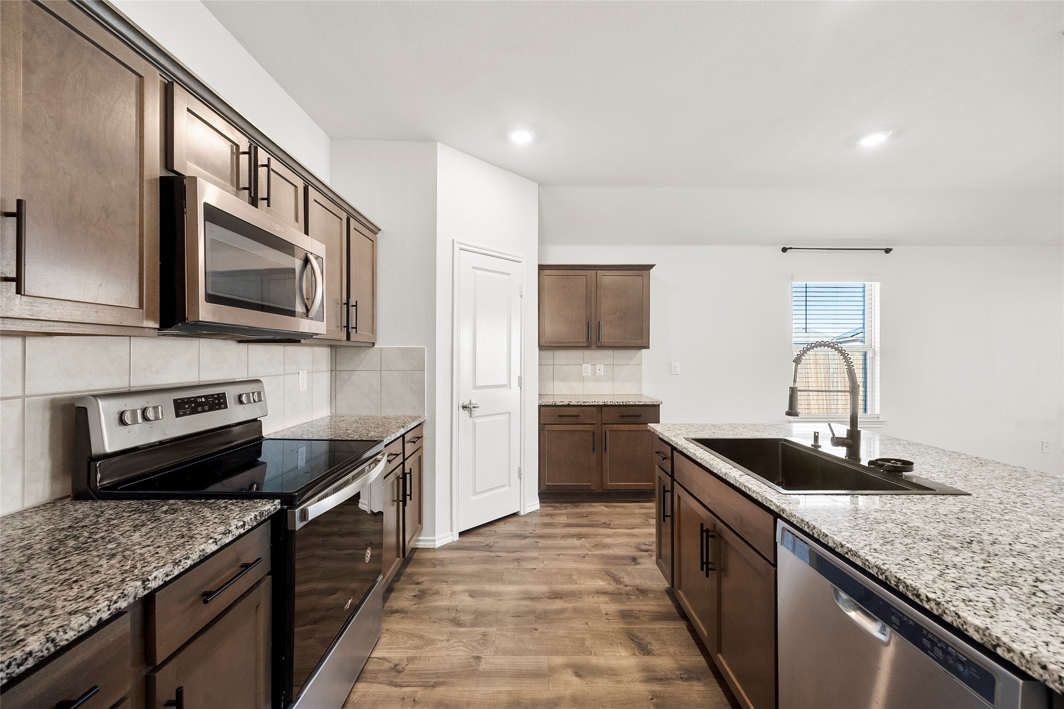 501 Farmhouse Lane