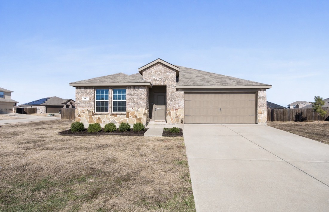 501 Farmhouse Lane