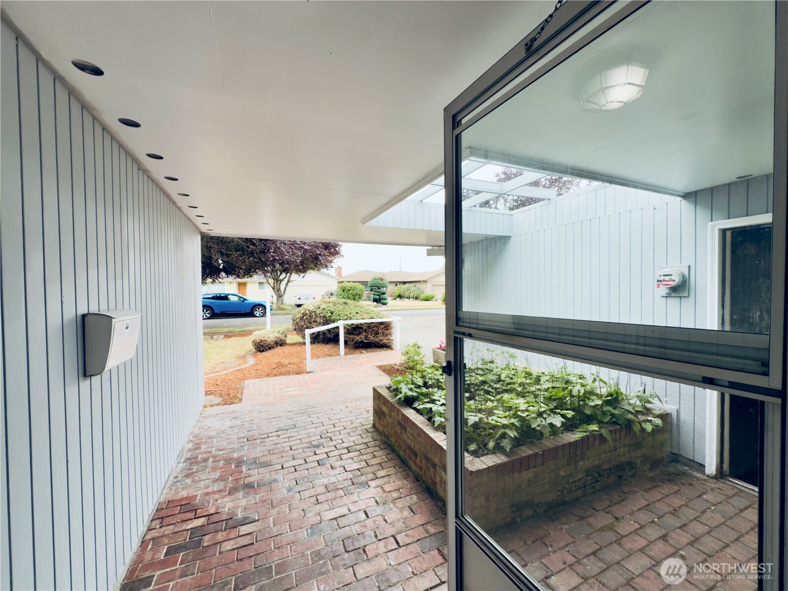 3038 Louisiana Street