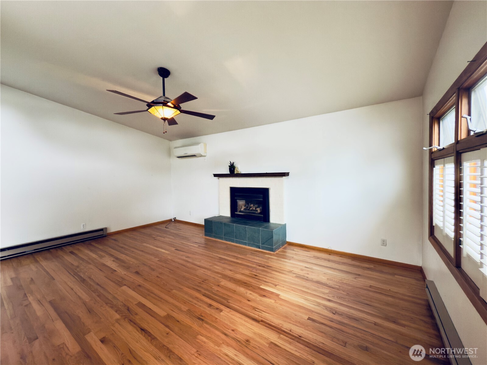 3038 Louisiana Street