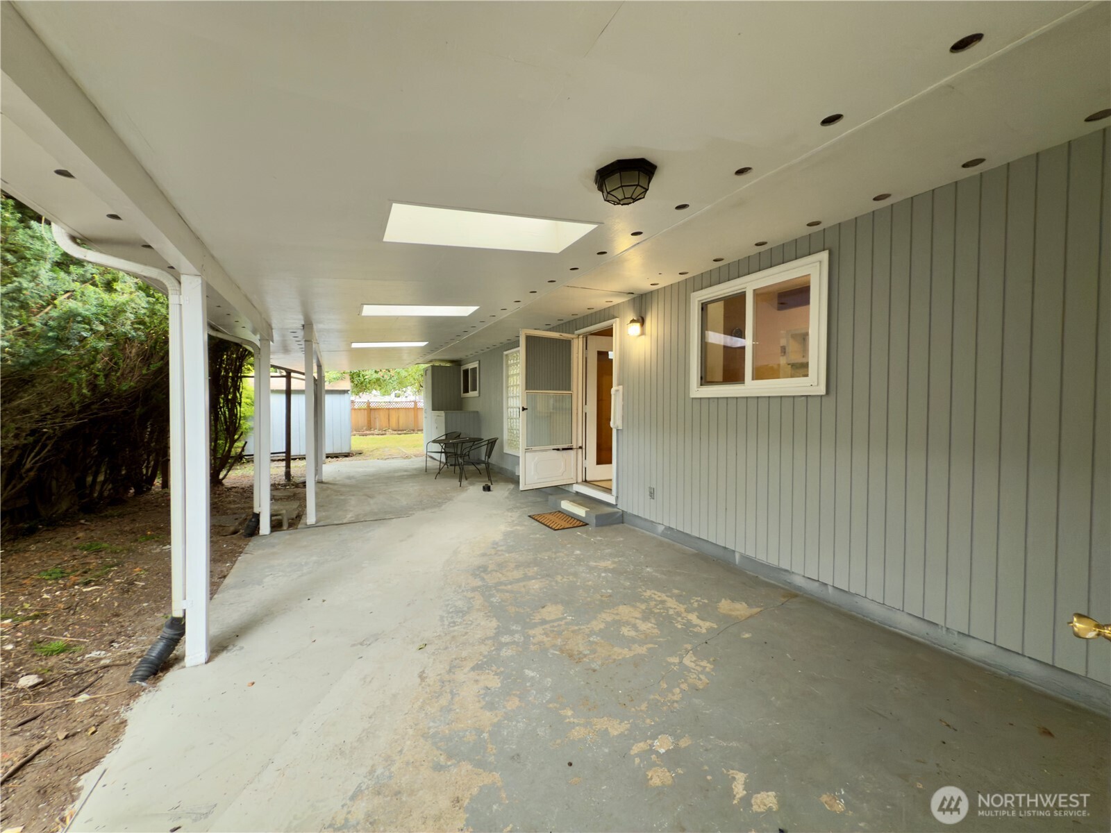 3038 Louisiana Street