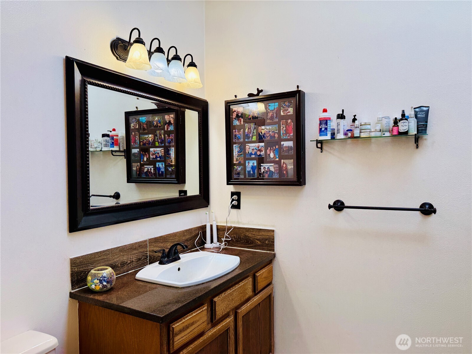 7703 NE 156th Avenue