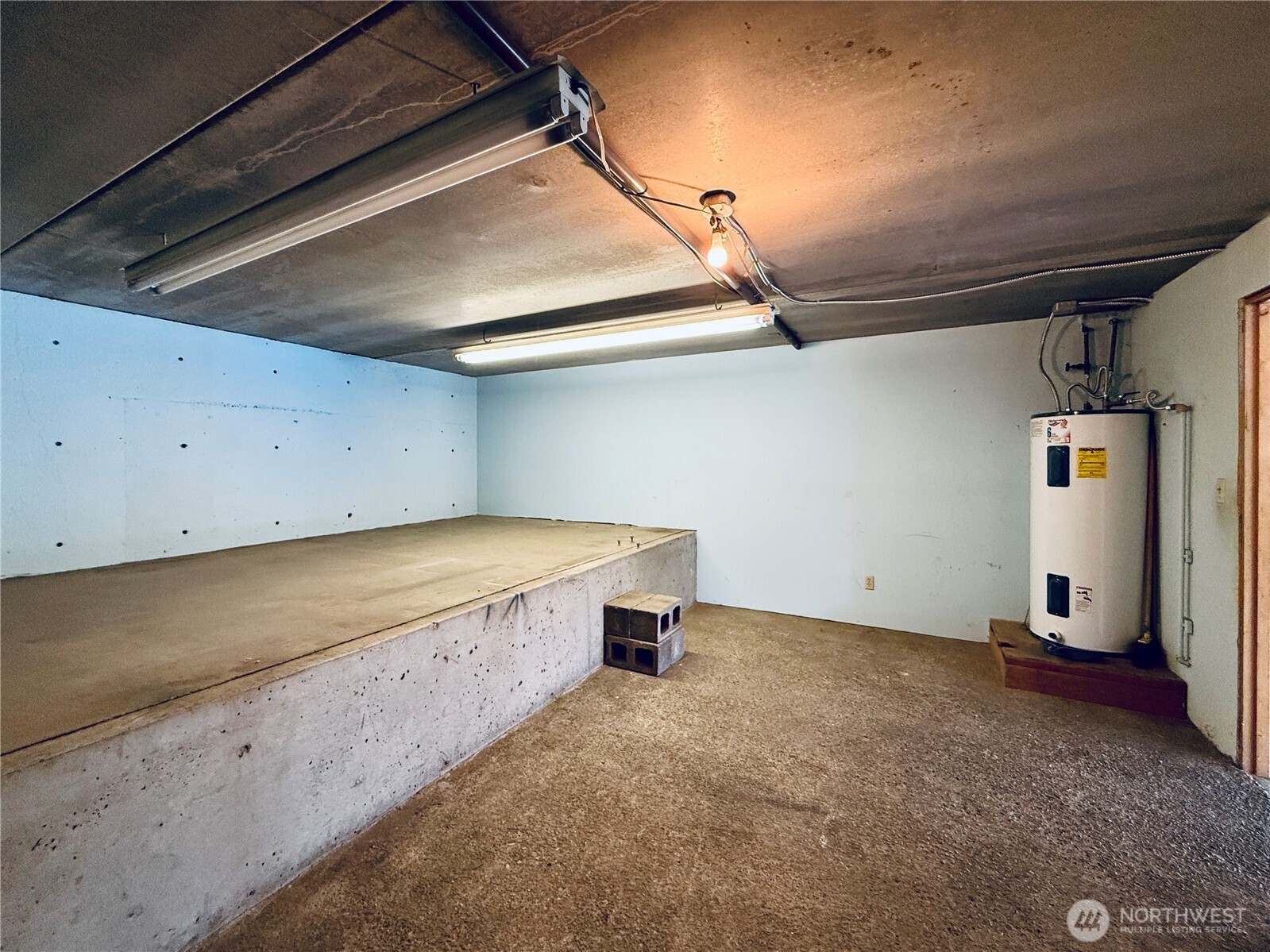 743 Marine View Drive Unit: 8