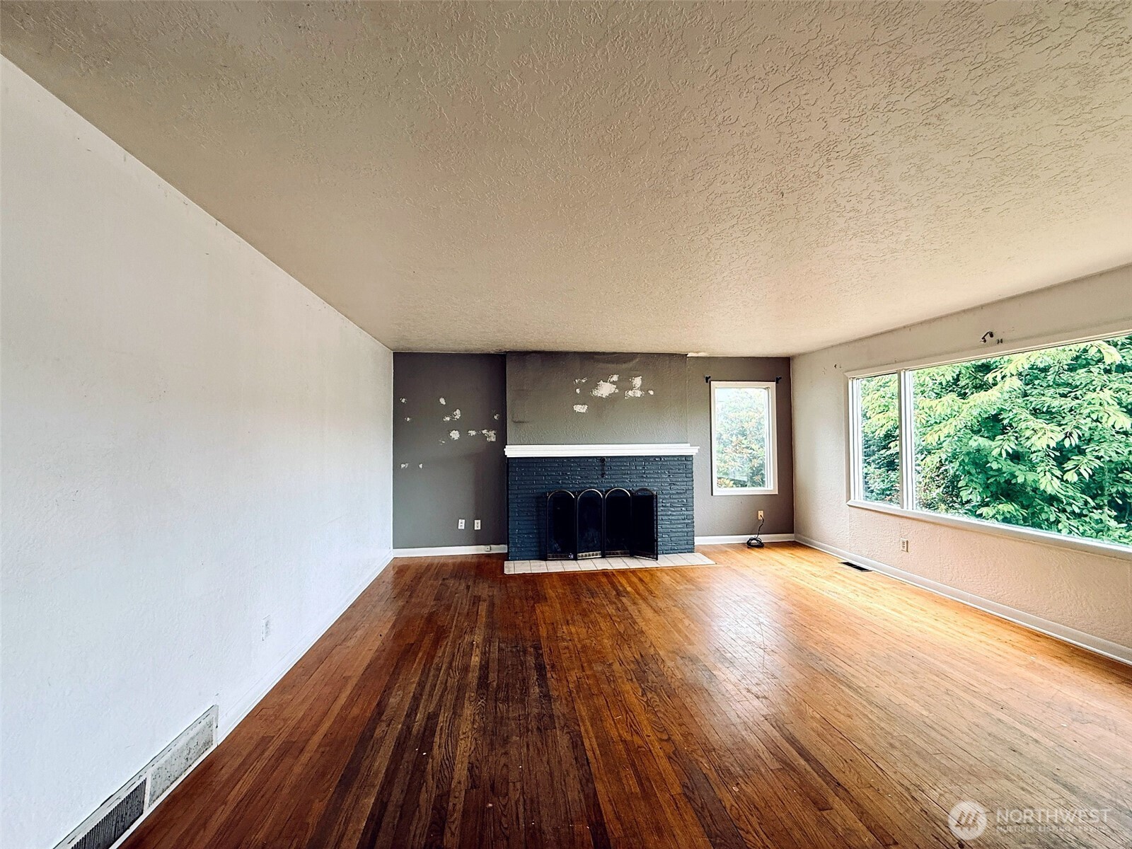 2827 Ocean Beach Highway
