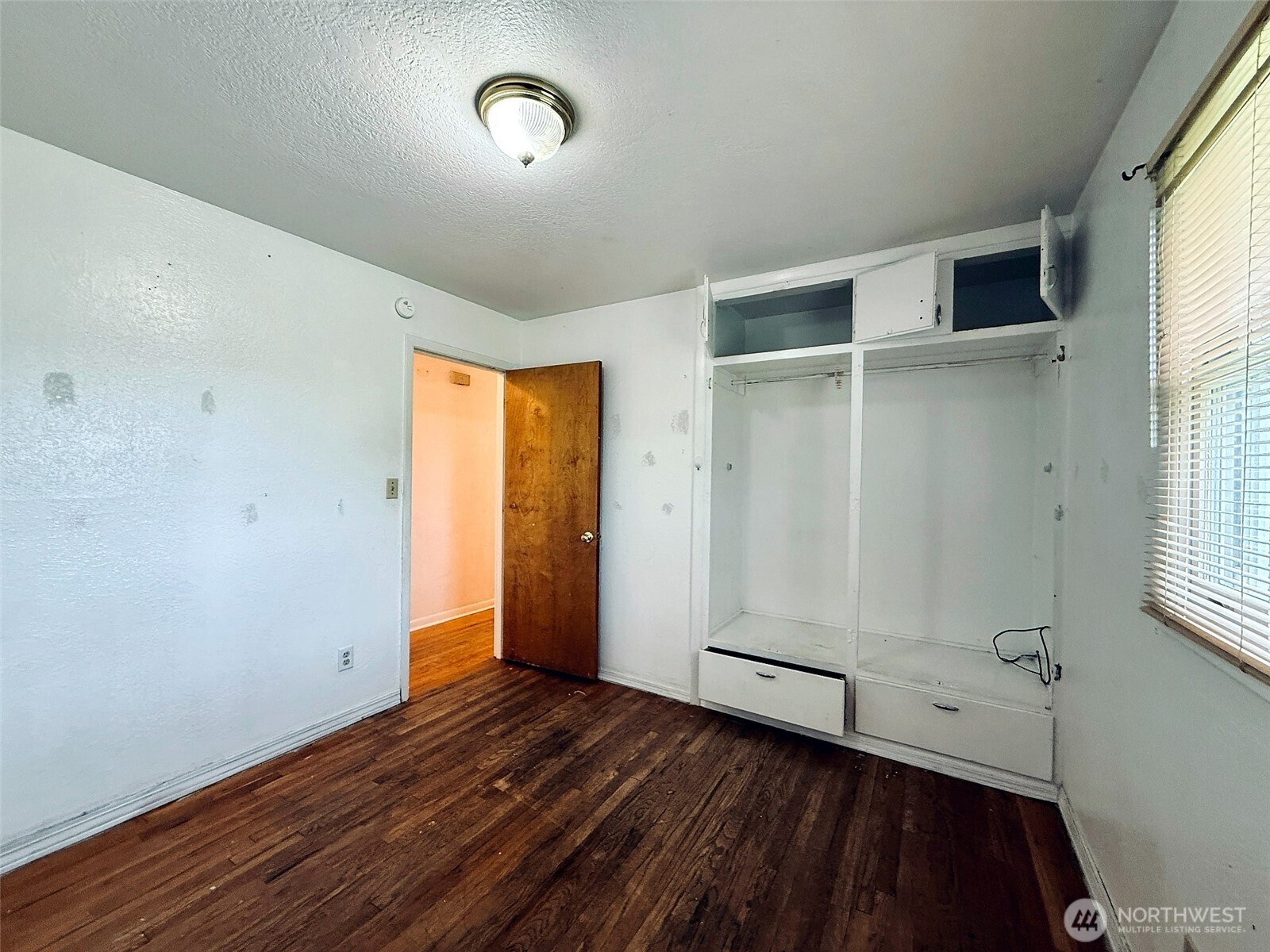 2827 Ocean Beach Highway