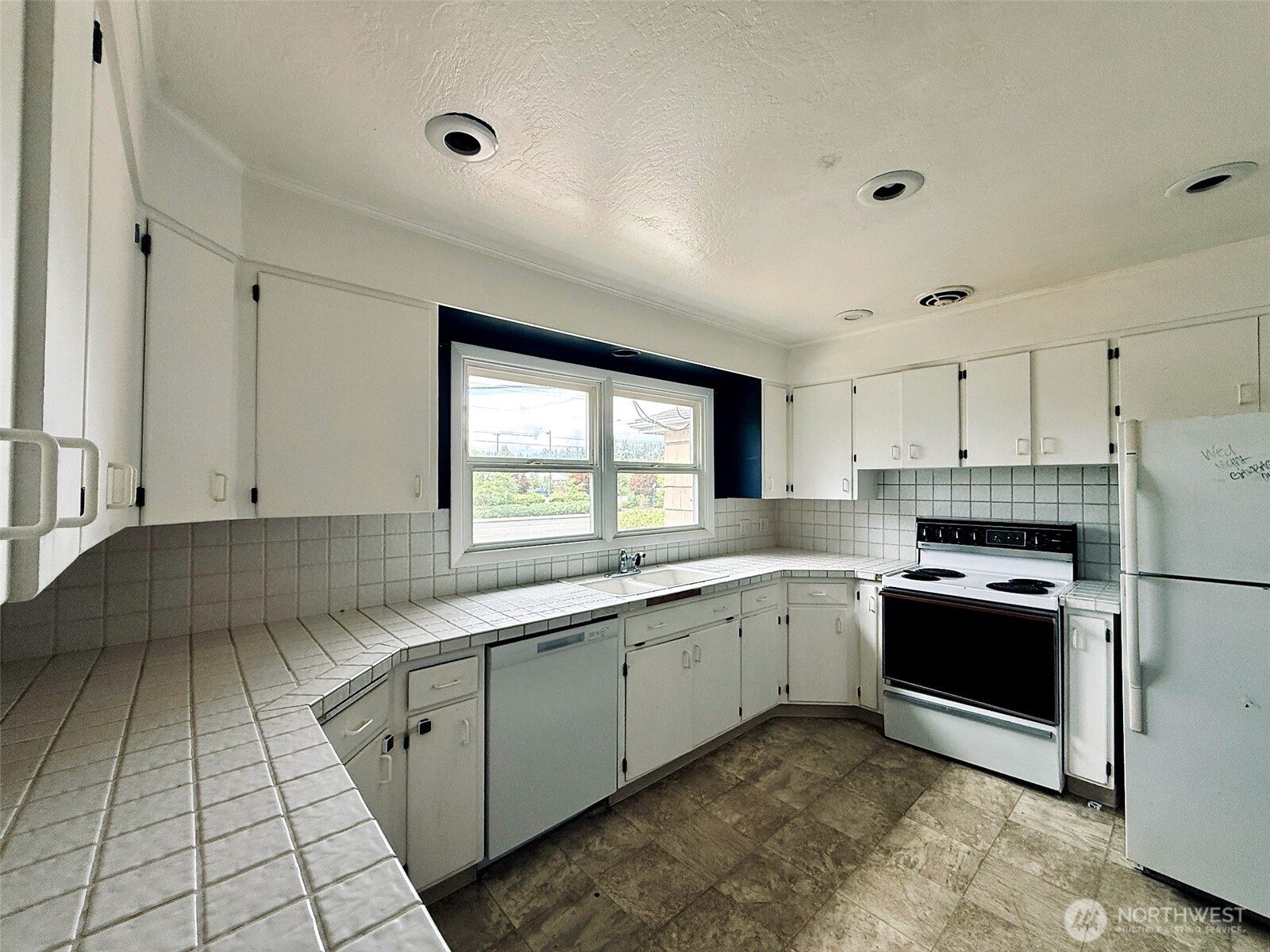 2827 Ocean Beach Highway