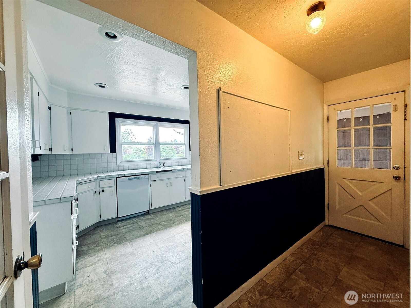 2827 Ocean Beach Highway