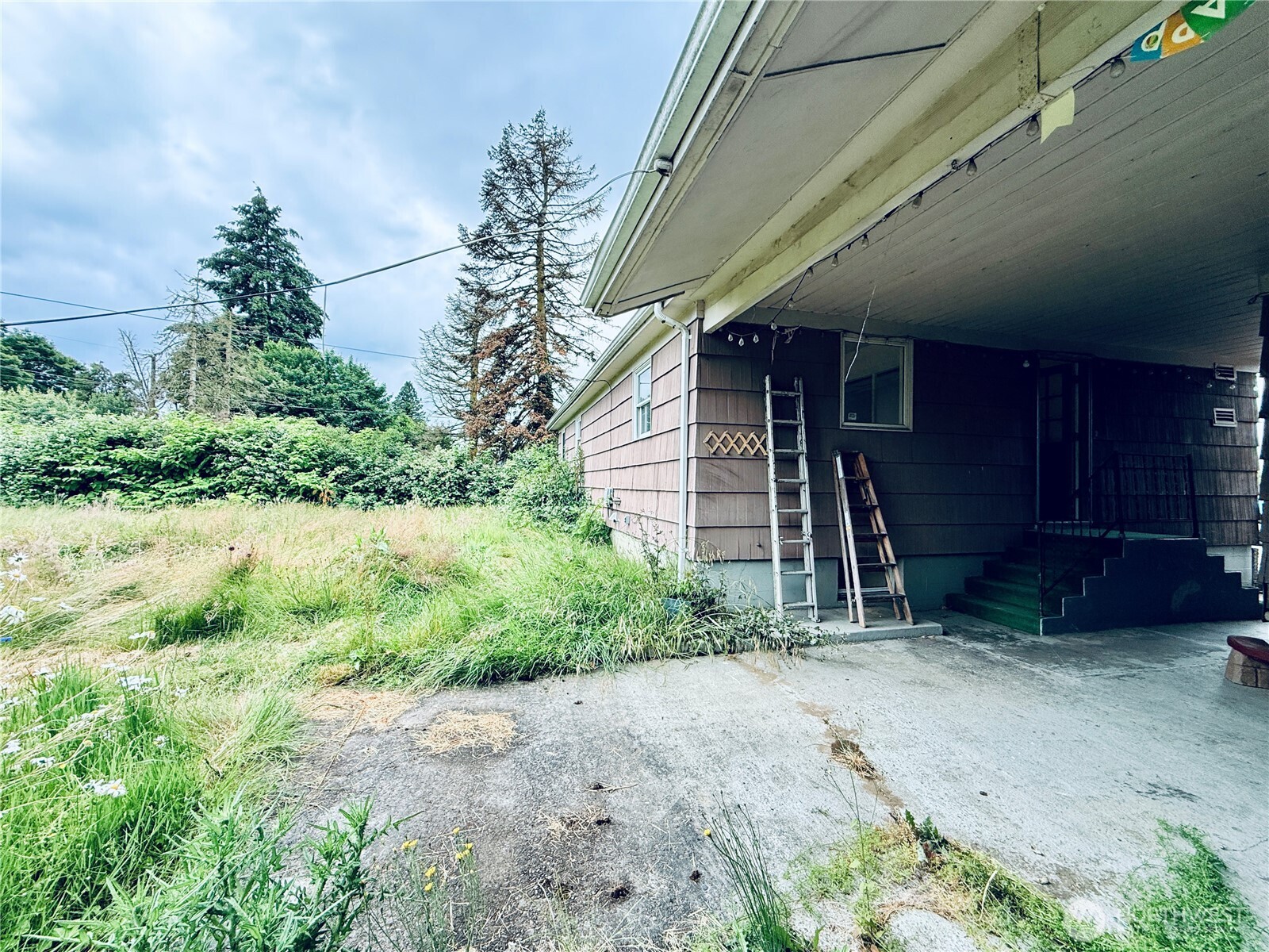 2827 Ocean Beach Highway