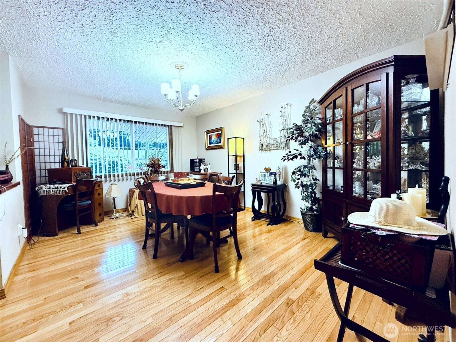 8601 NE 57th Street
