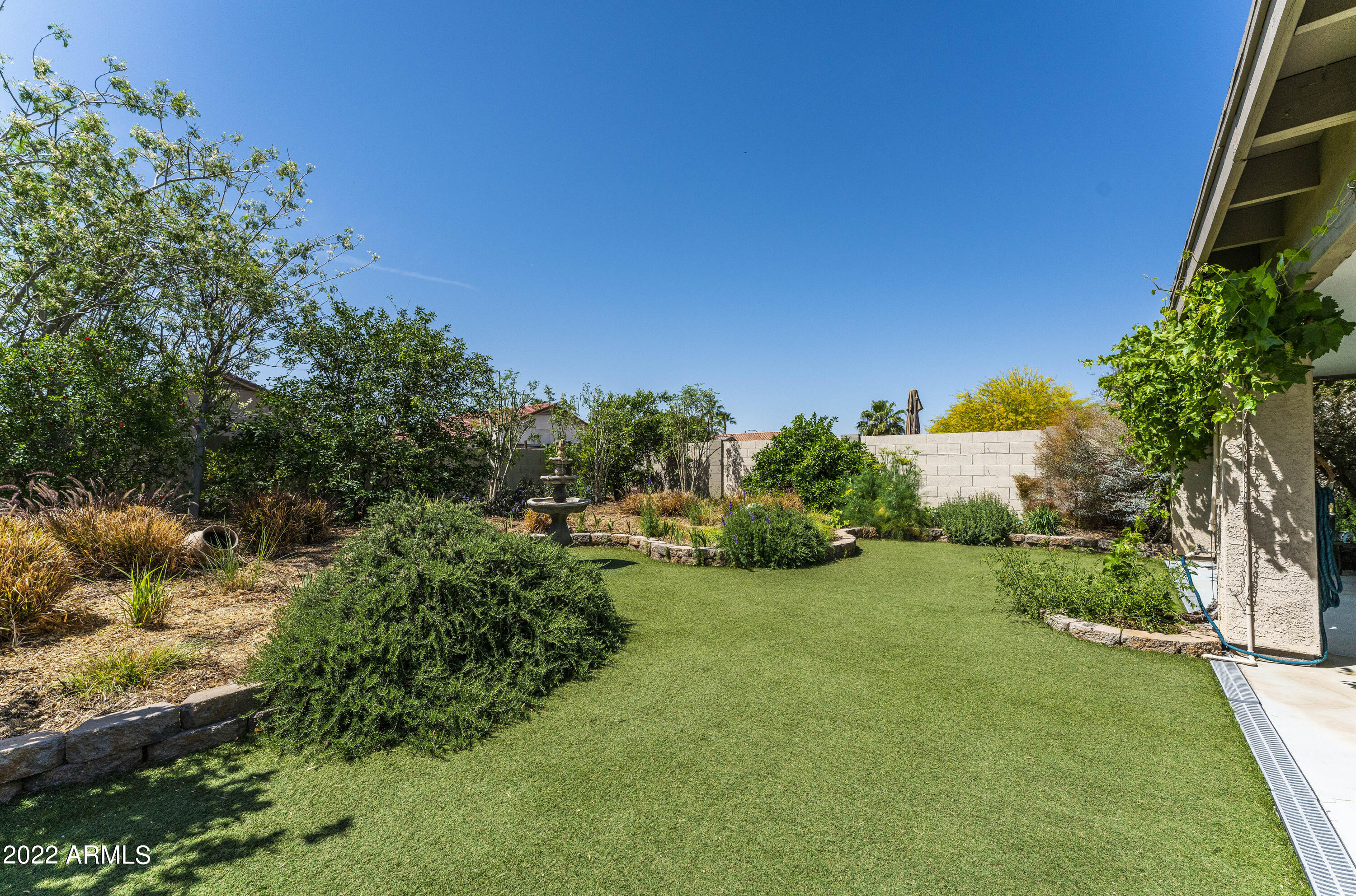 8437 E MILAGRO Circle
