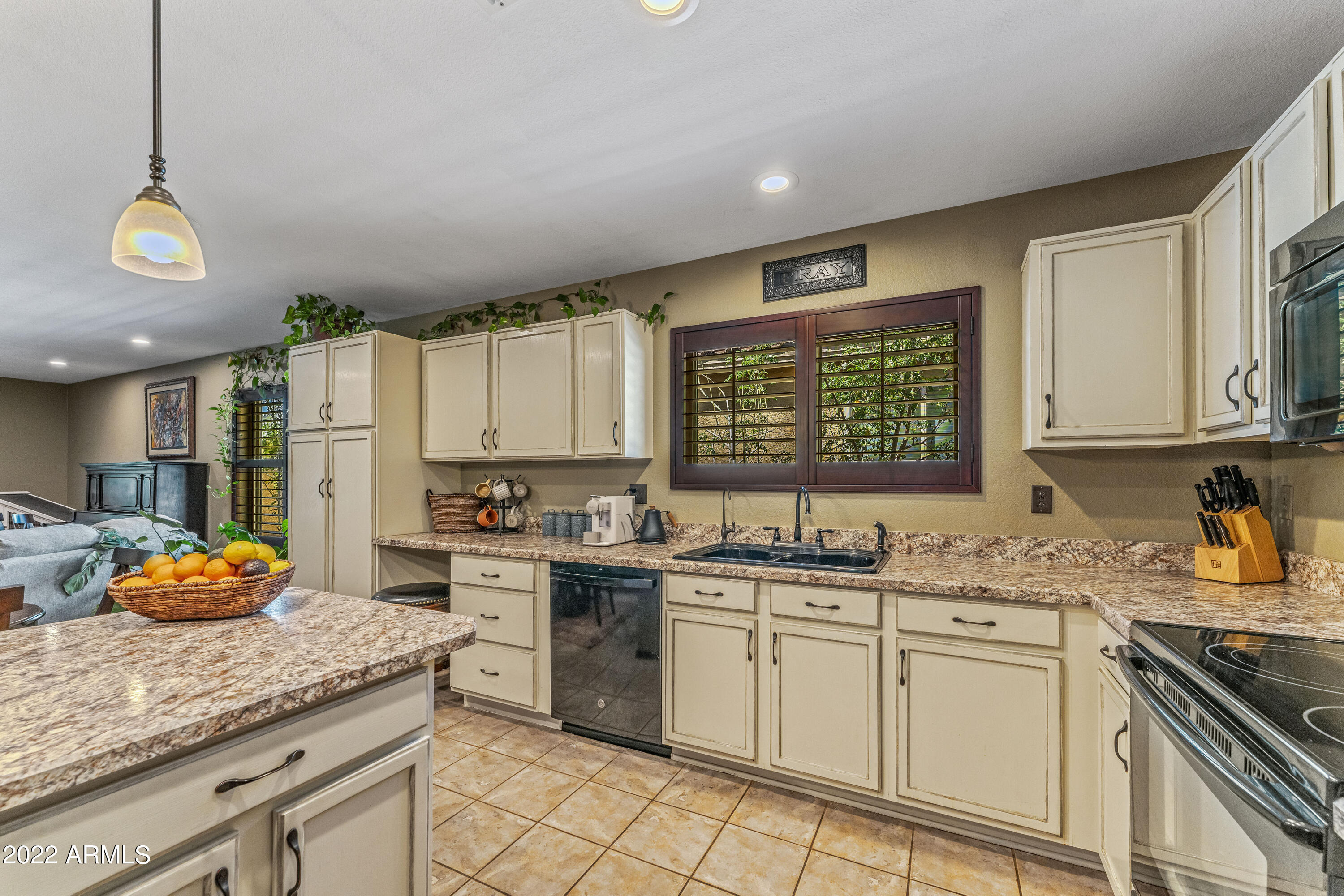 8437 E MILAGRO Circle