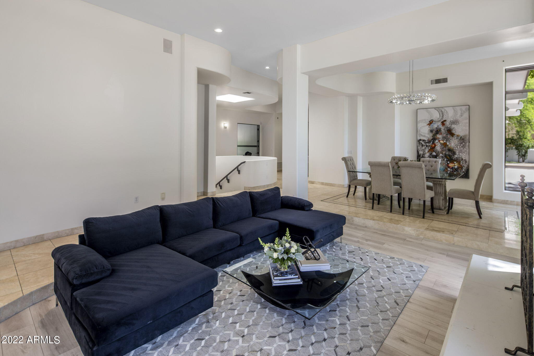 8487 N Canta Bello --