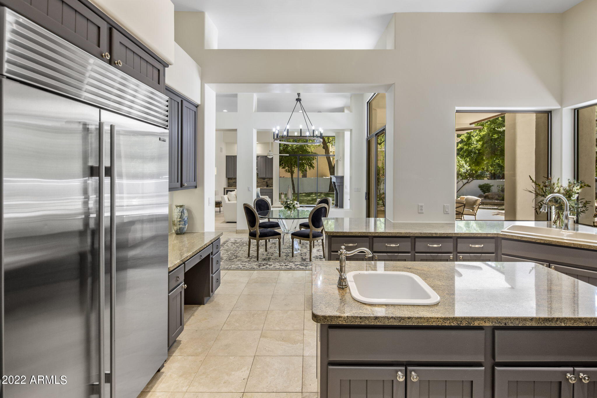 8487 N Canta Bello --