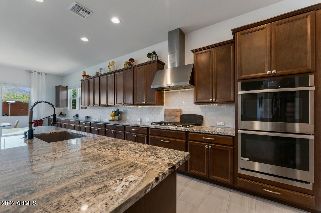 3565 E STARFLOWER Drive