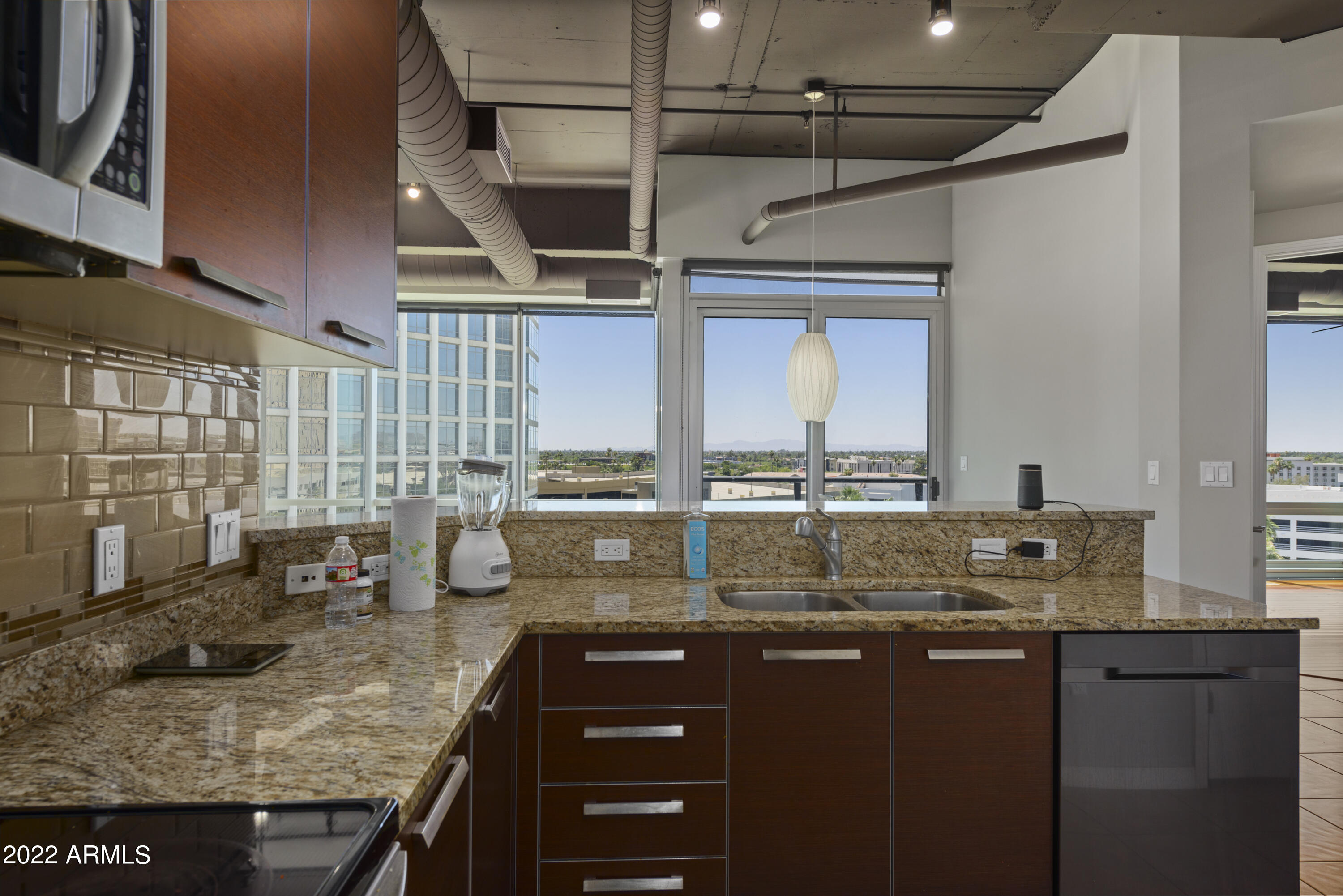 1 E LEXINGTON Avenue Unit: 610