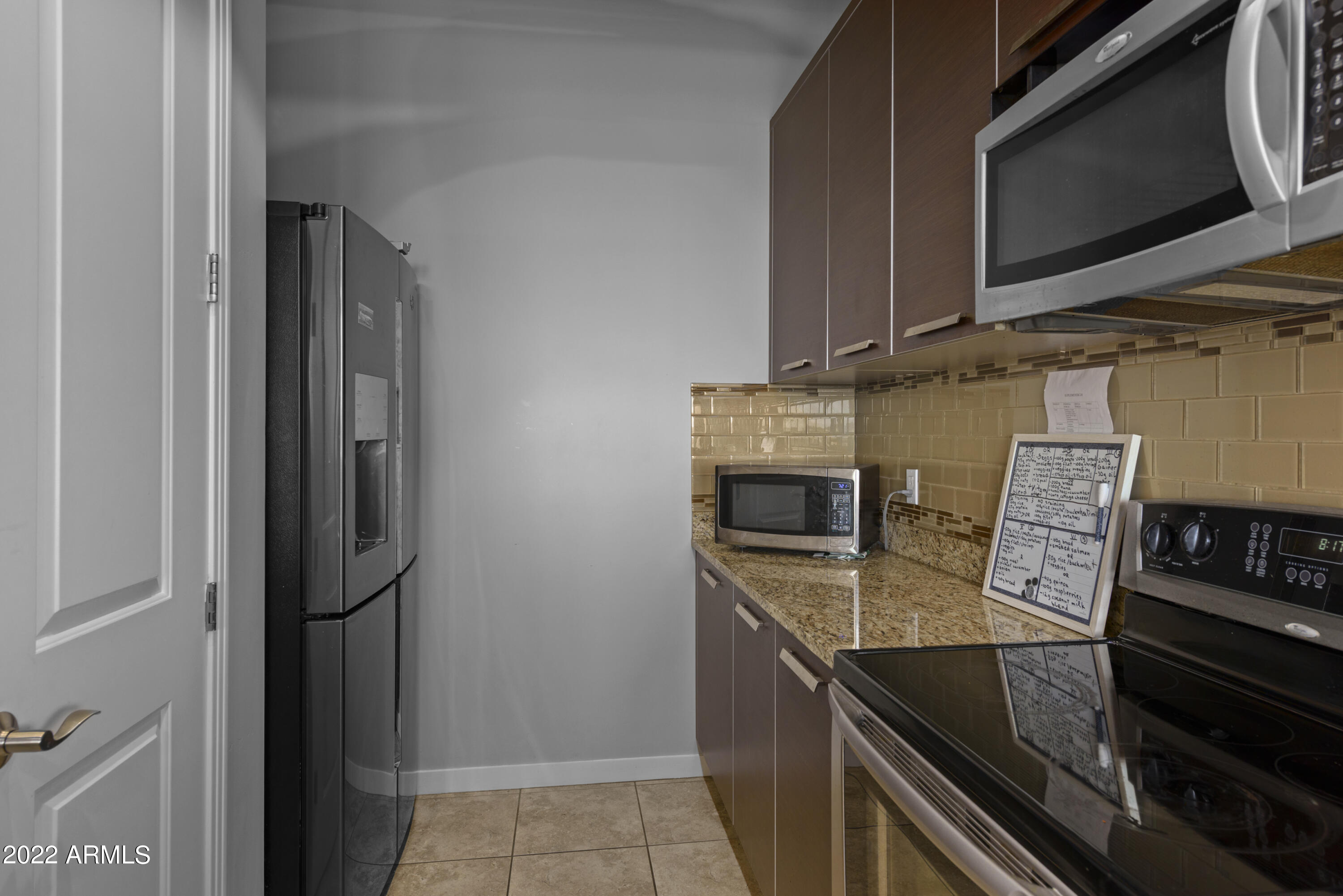 1 E LEXINGTON Avenue Unit: 610