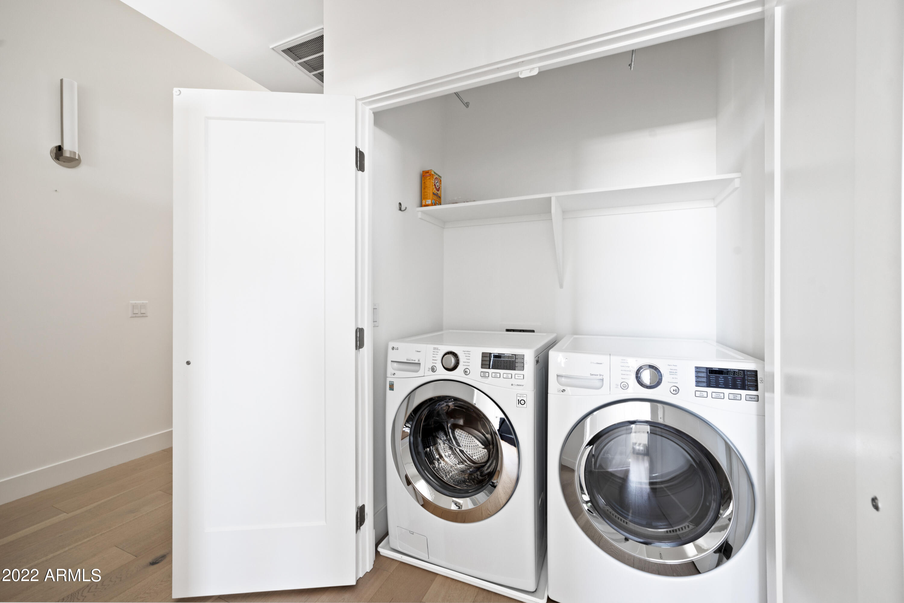 3150 E GLENROSA Avenue Unit: 2