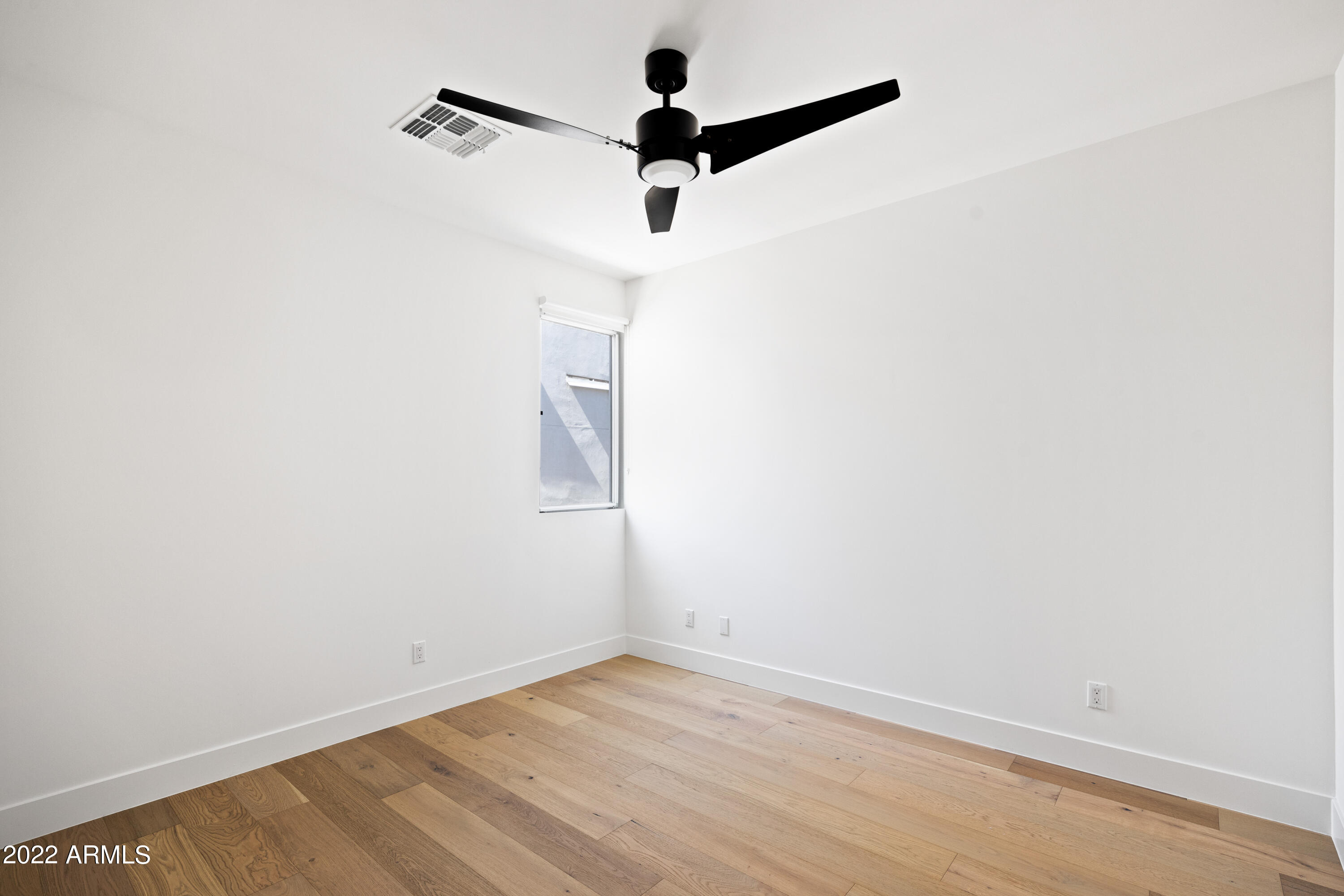 3150 E GLENROSA Avenue Unit: 2