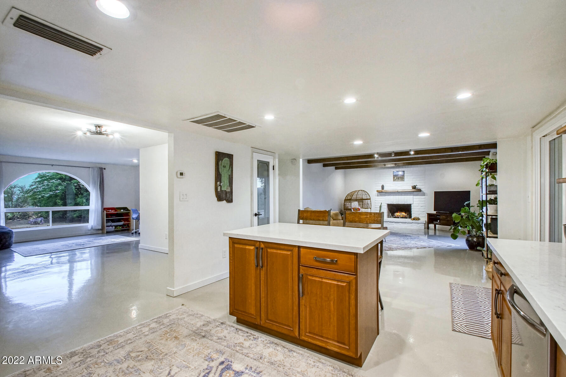 6428 E RED BIRD Road