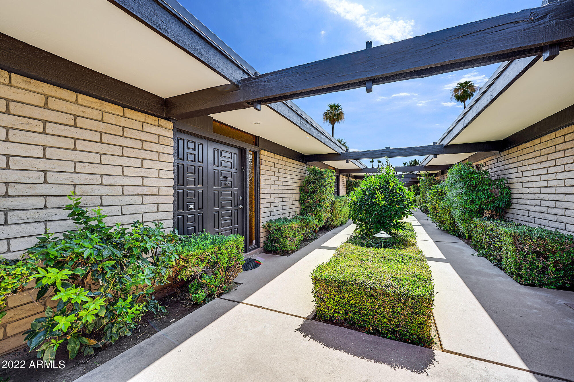 5028 N 34TH Street Unit: 8