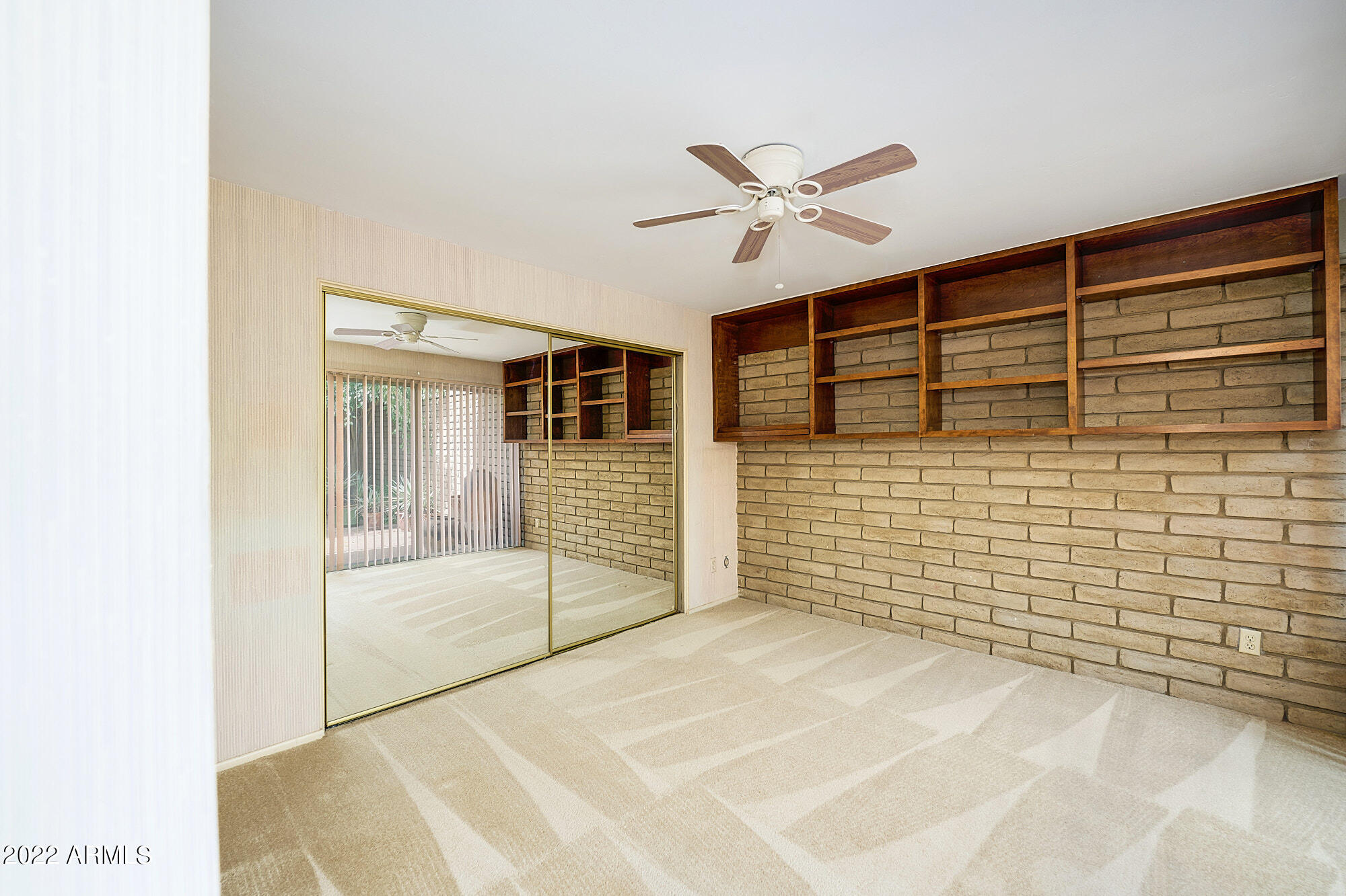 5028 N 34TH Street Unit: 8