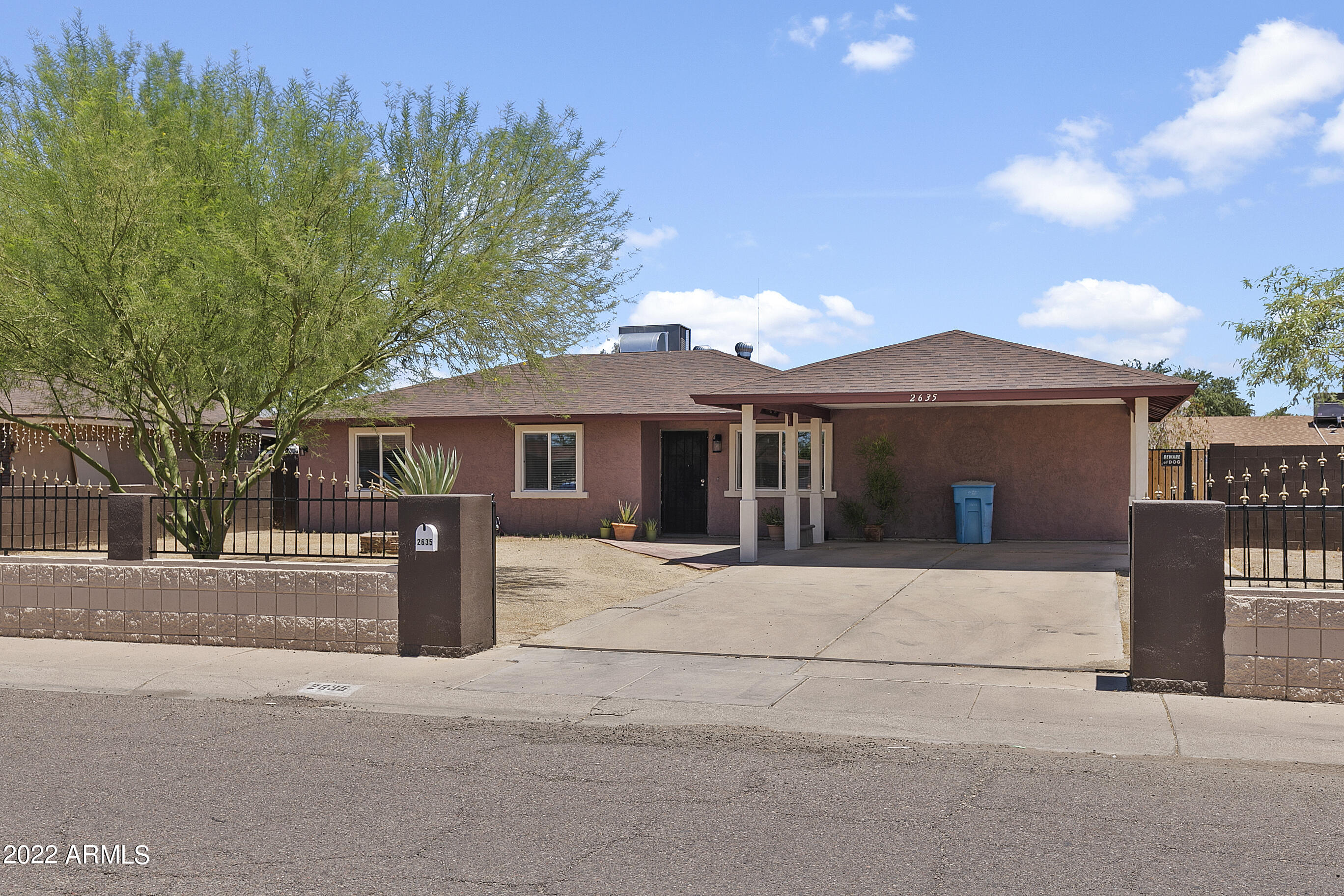 2635 N 46TH Avenue