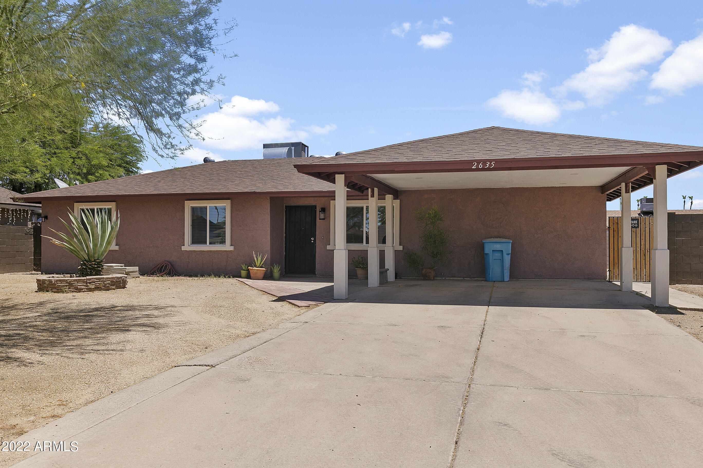 2635 N 46TH Avenue
