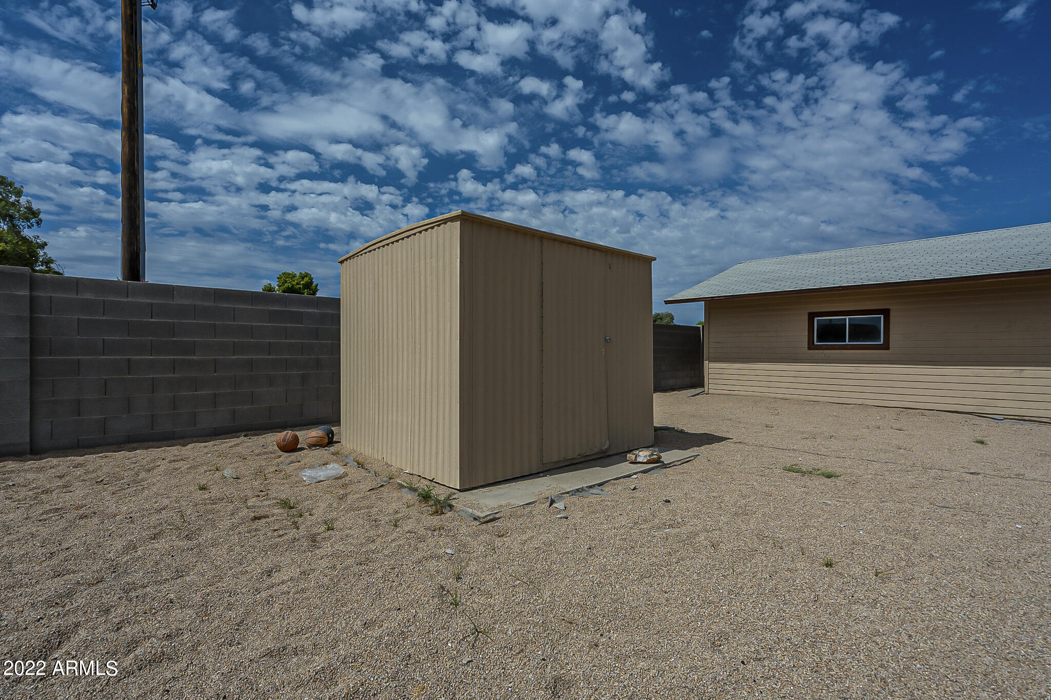 4303 W VISTA Avenue