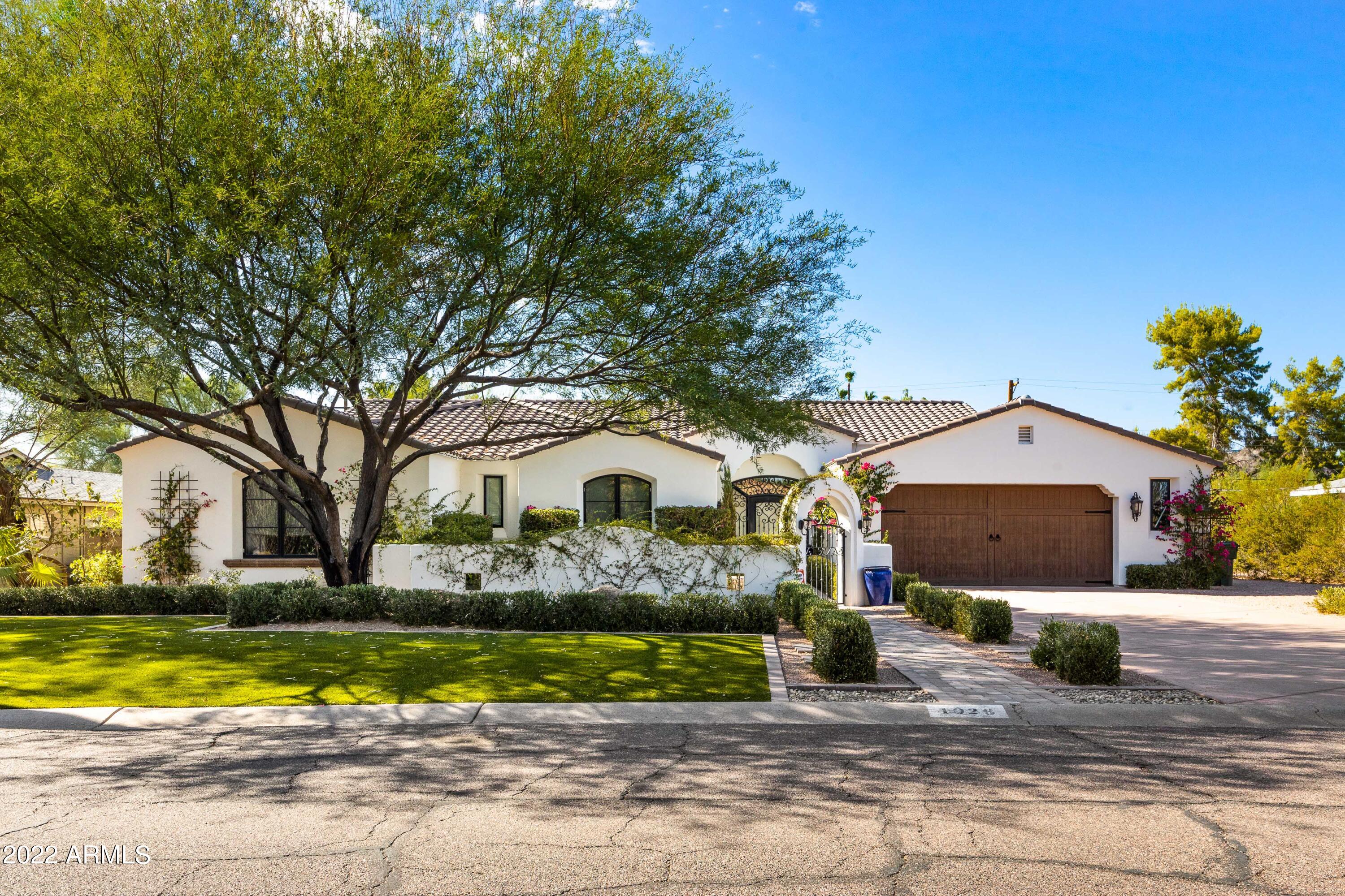 4026 E Saint Joseph Way