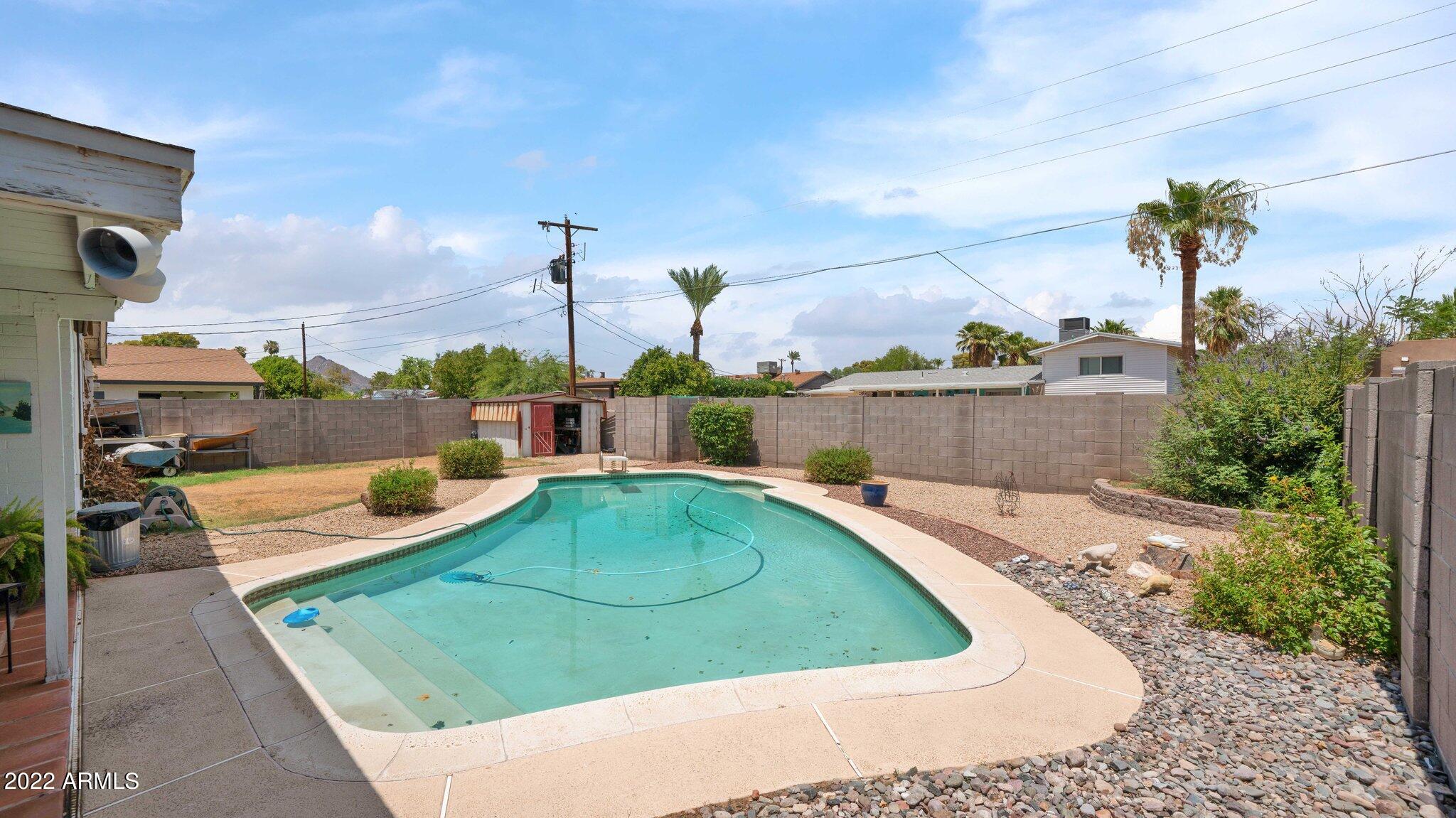8536 E MACKENZIE Drive