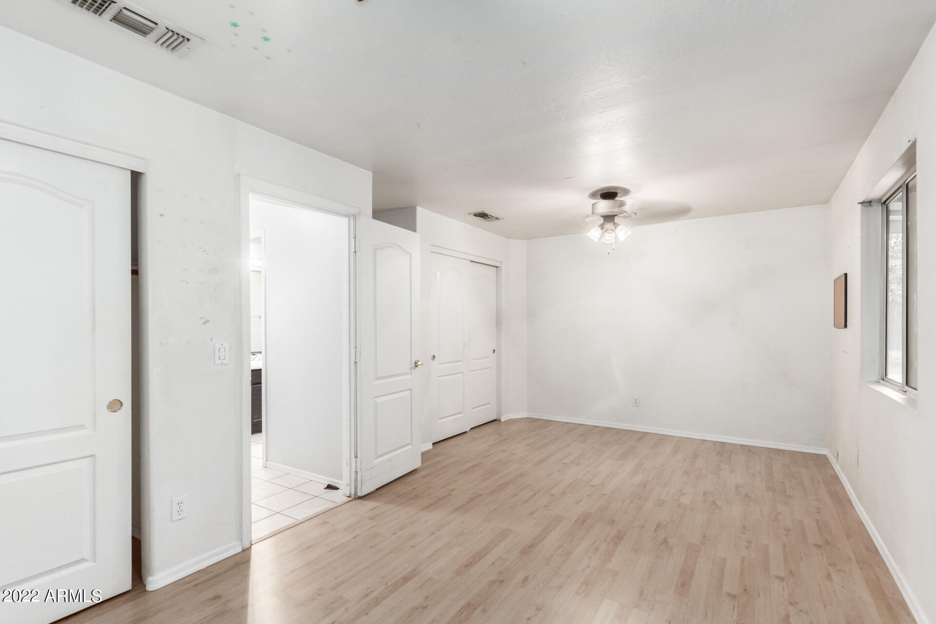 118 W VILLA THERESA Drive