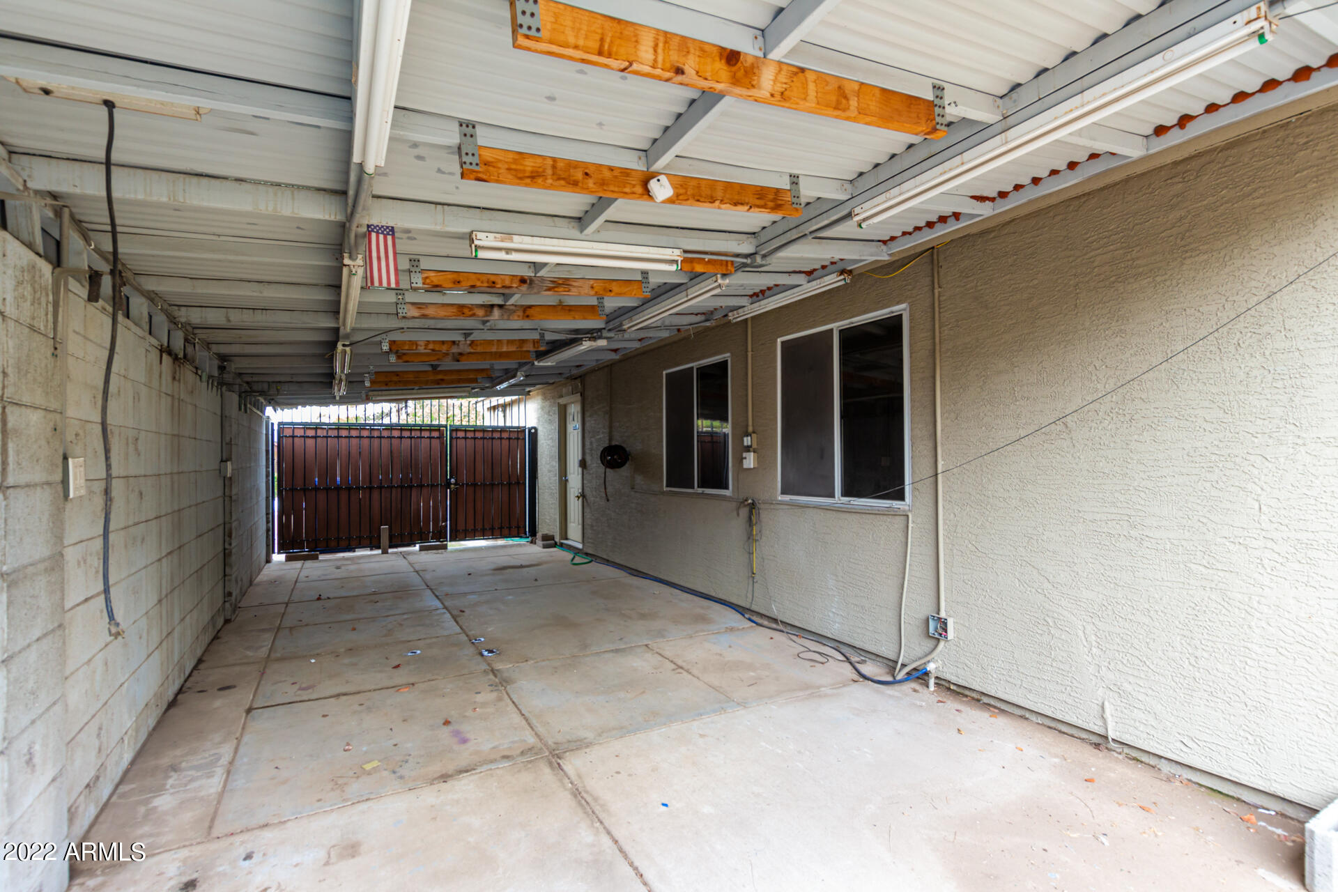 118 W VILLA THERESA Drive