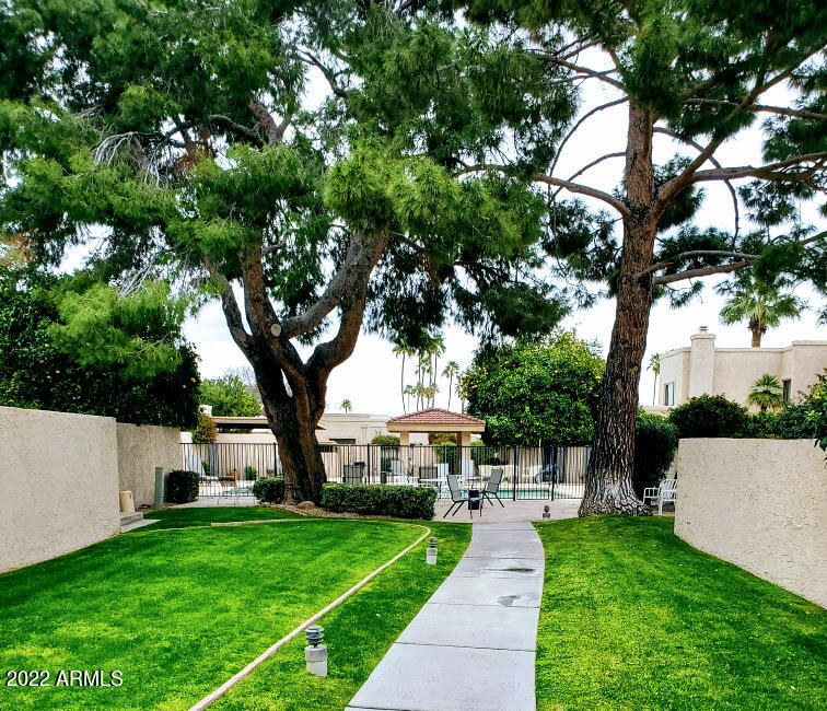 4525 N 66TH Street N Unit: 86
