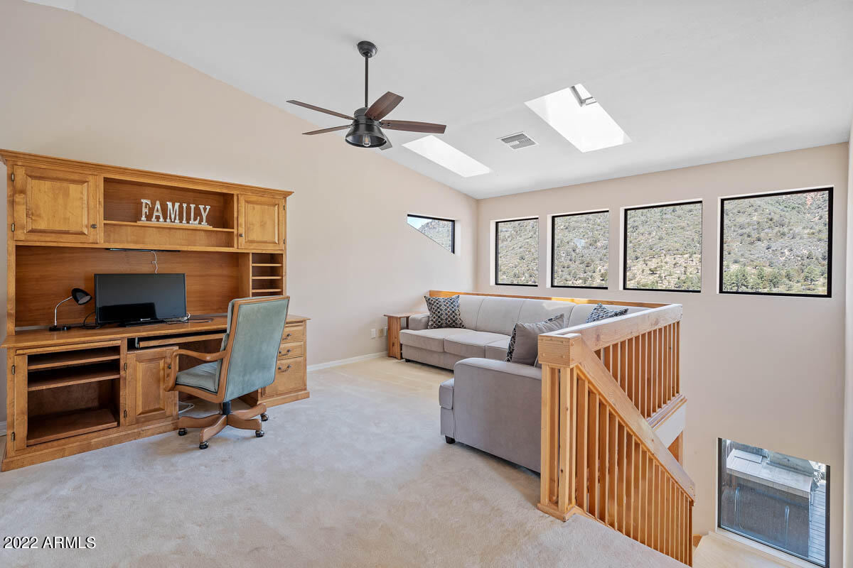 6115 W Skyview Circle