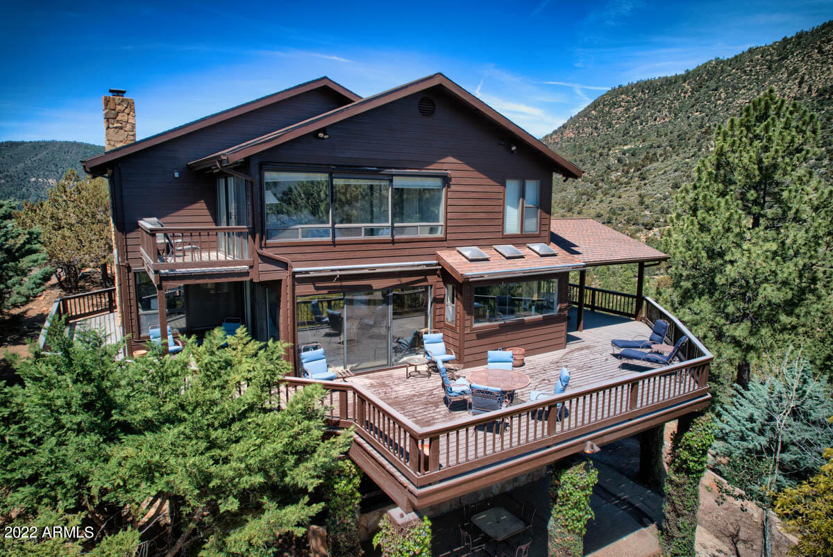 6115 W Skyview Circle