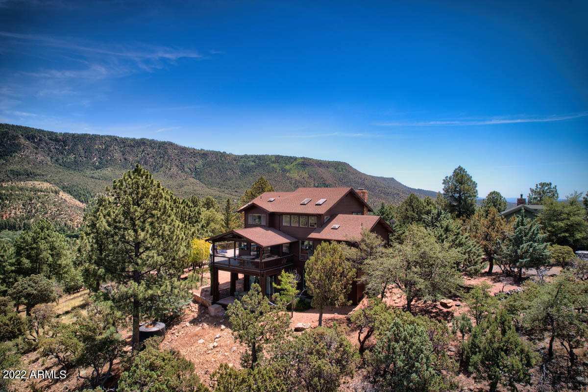 6115 W Skyview Circle
