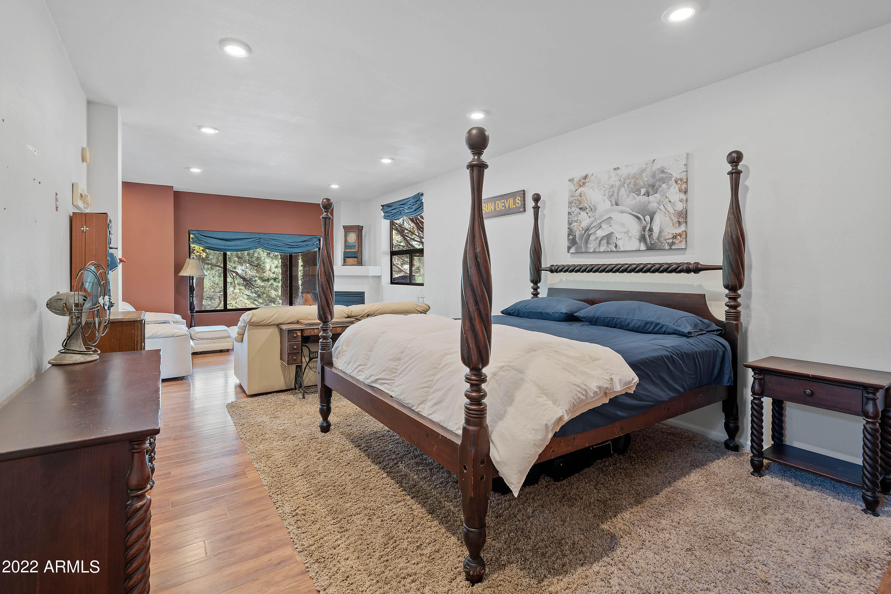 6115 W Skyview Circle