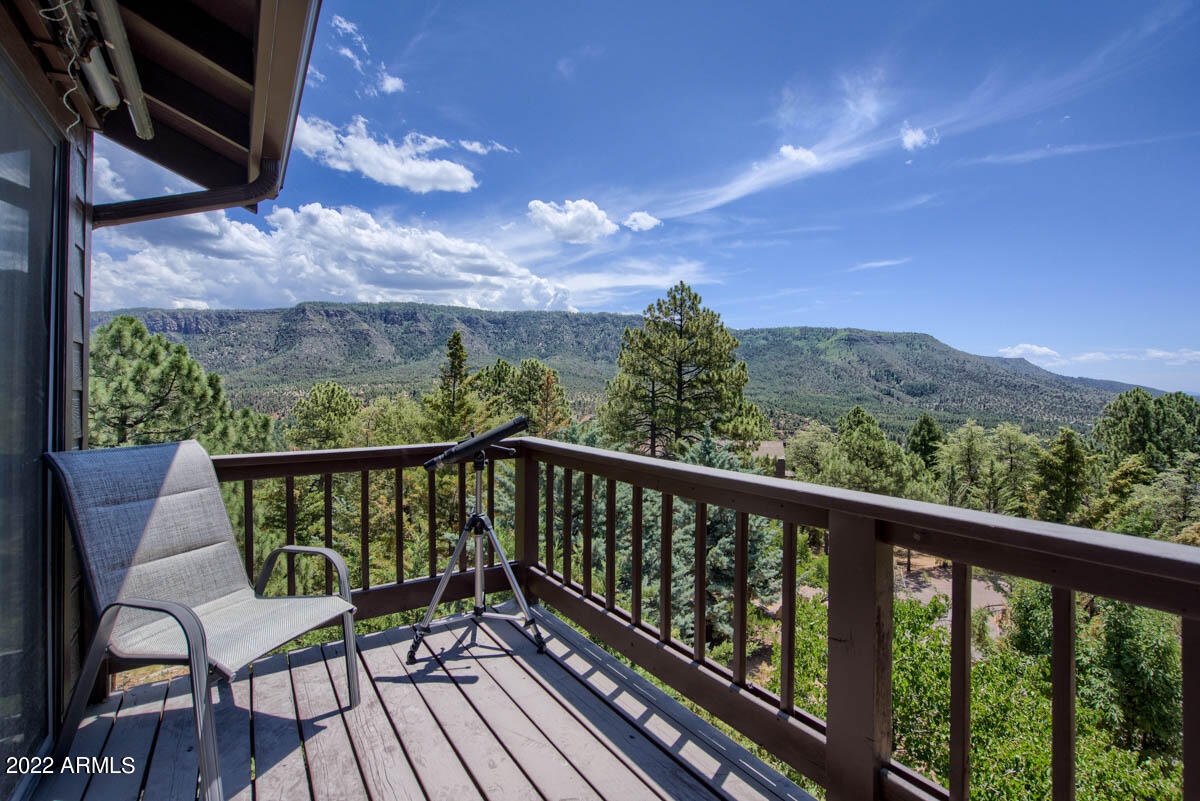 6115 W Skyview Circle