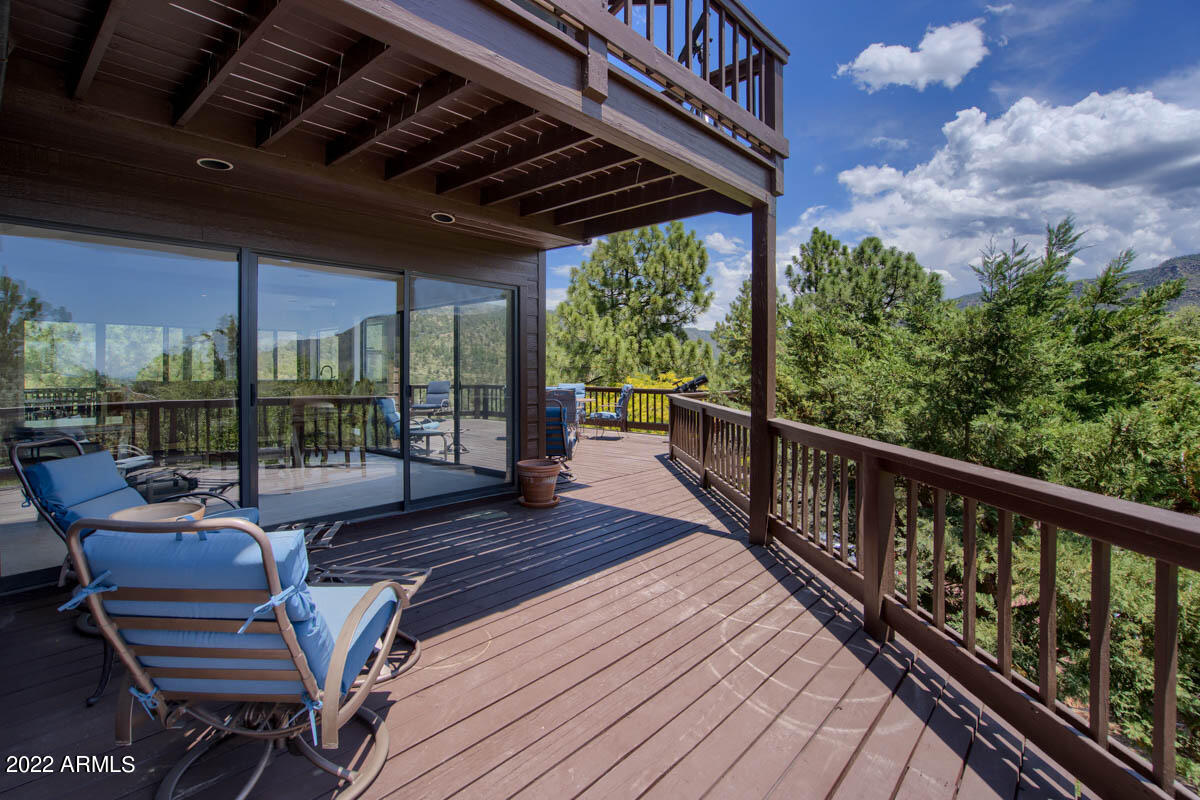 6115 W Skyview Circle