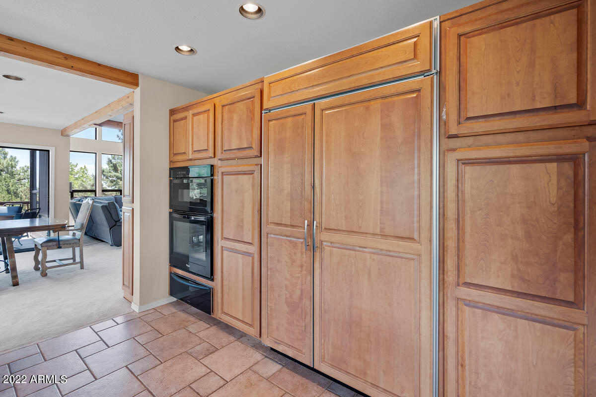 6115 W Skyview Circle