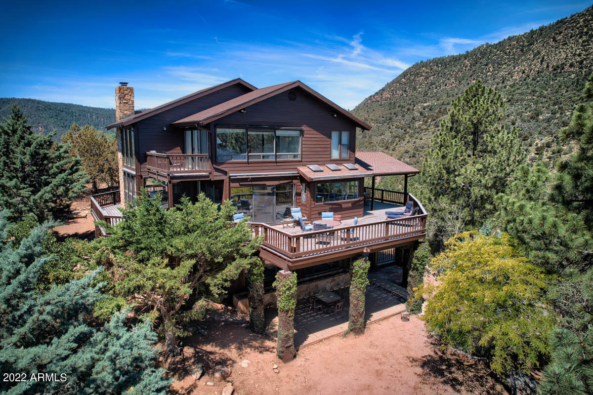 6115 W Skyview Circle