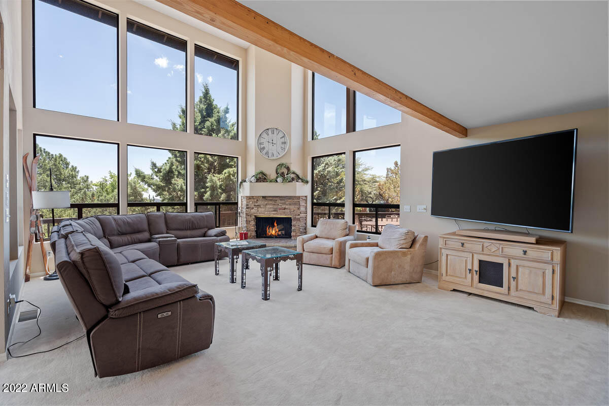6115 W Skyview Circle