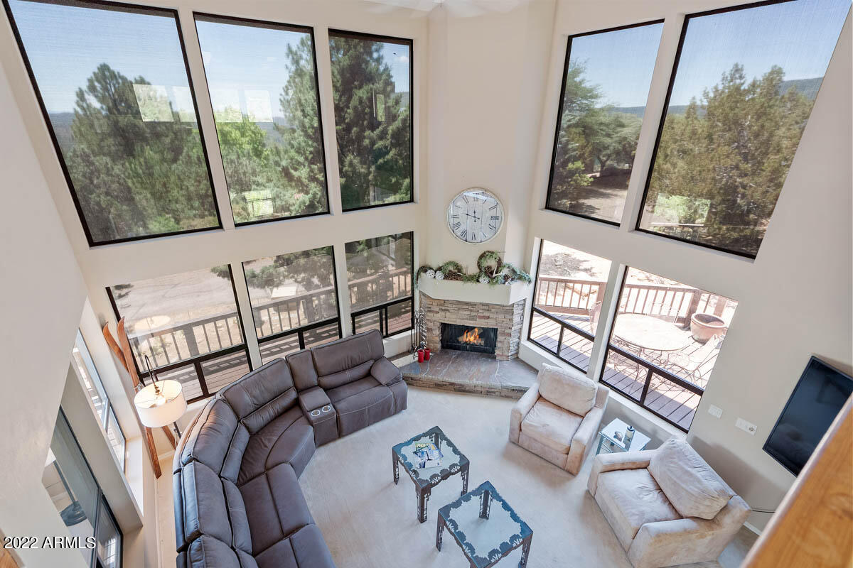 6115 W Skyview Circle