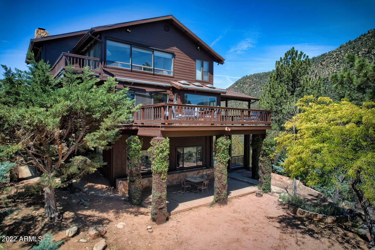 6115 W Skyview Circle