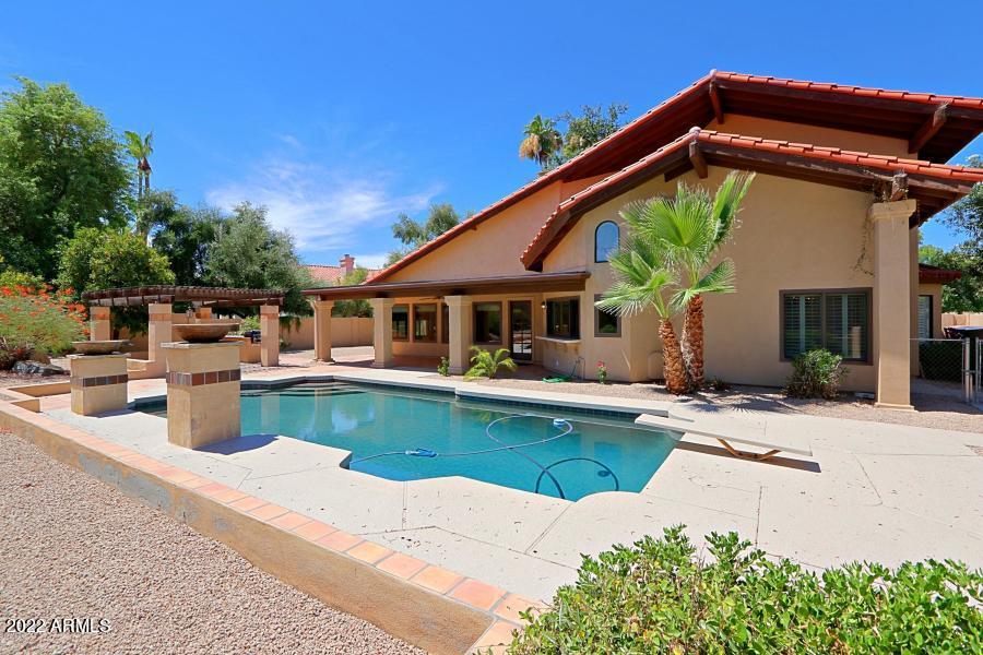 8597 E THOROUGHBRED Trail
