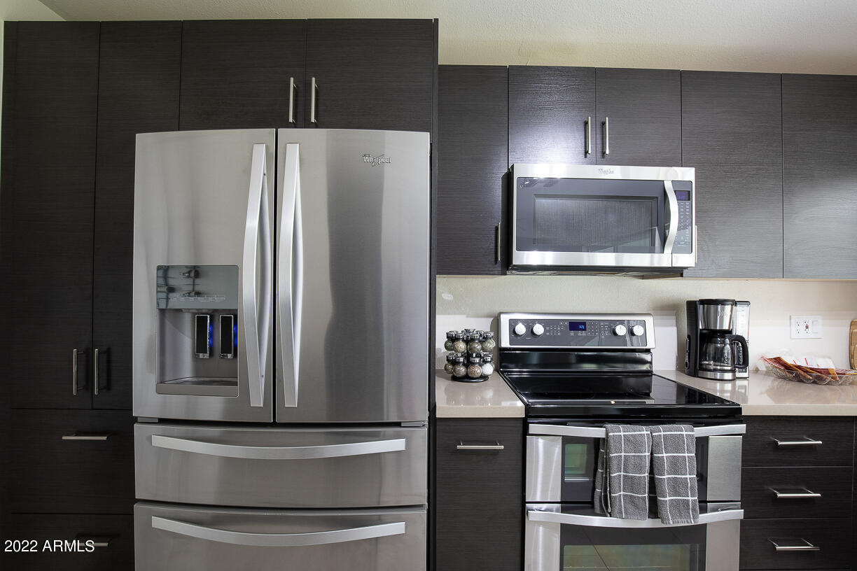 2432 E PIESTEWA PEAK Drive