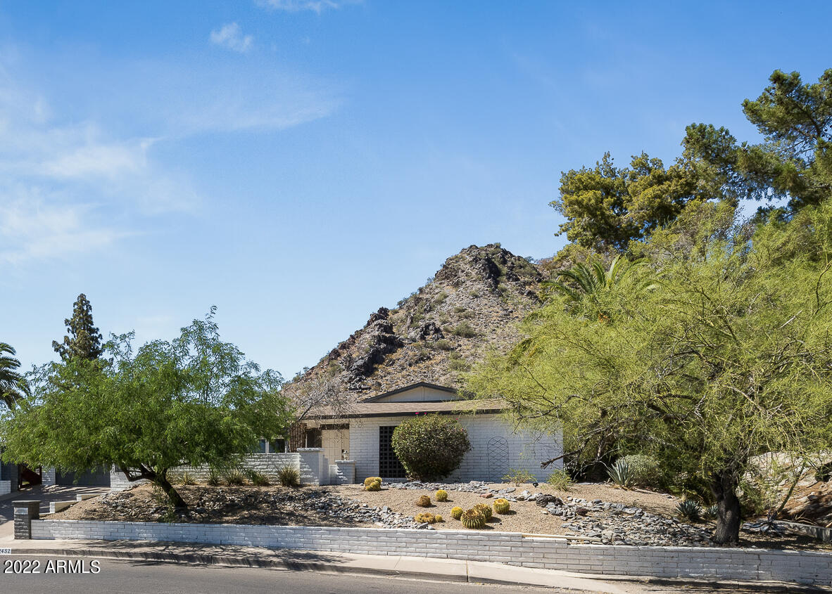 2432 E PIESTEWA PEAK Drive