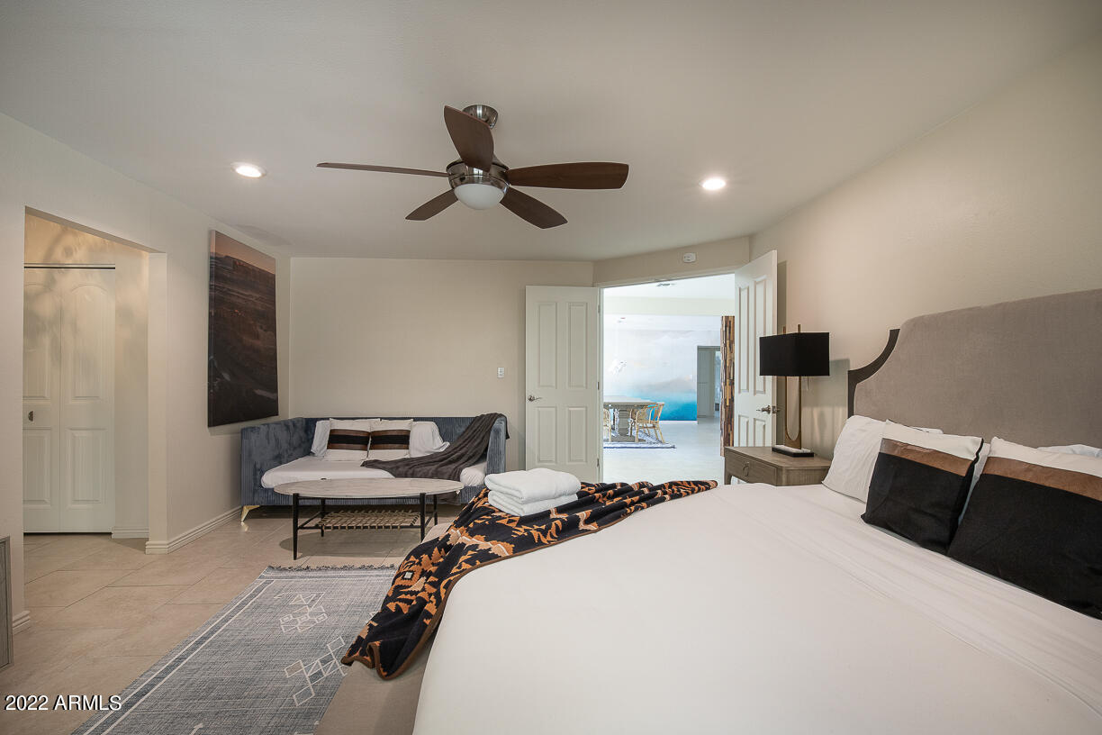 2432 E PIESTEWA PEAK Drive