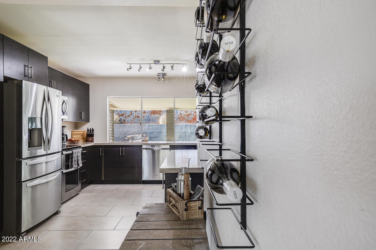 2432 E PIESTEWA PEAK Drive