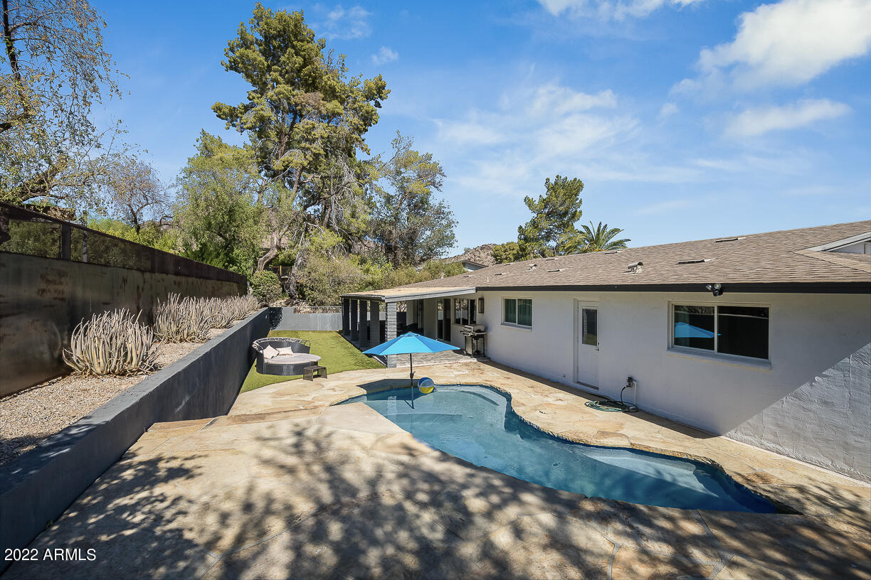 2432 E PIESTEWA PEAK Drive